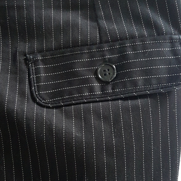 Cropped pants/ shorts - Picture 2 of 5